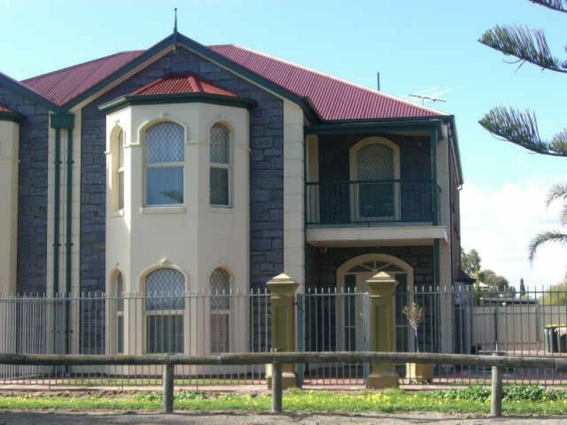 7 Foremost Court, North Haven SA 5018