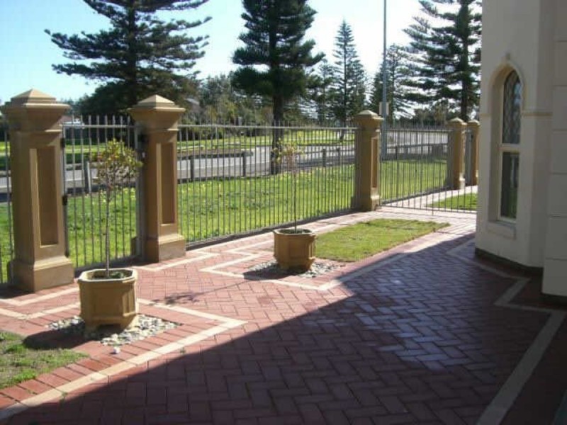 7 Foremost Court, North Haven SA 5018