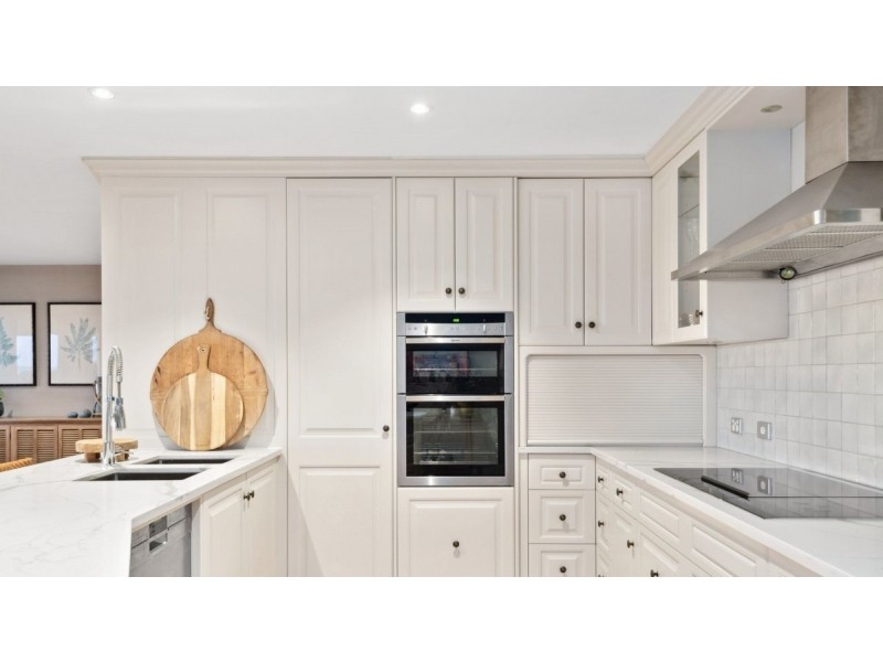 95 Seaview Road, Tennyson SA 5022