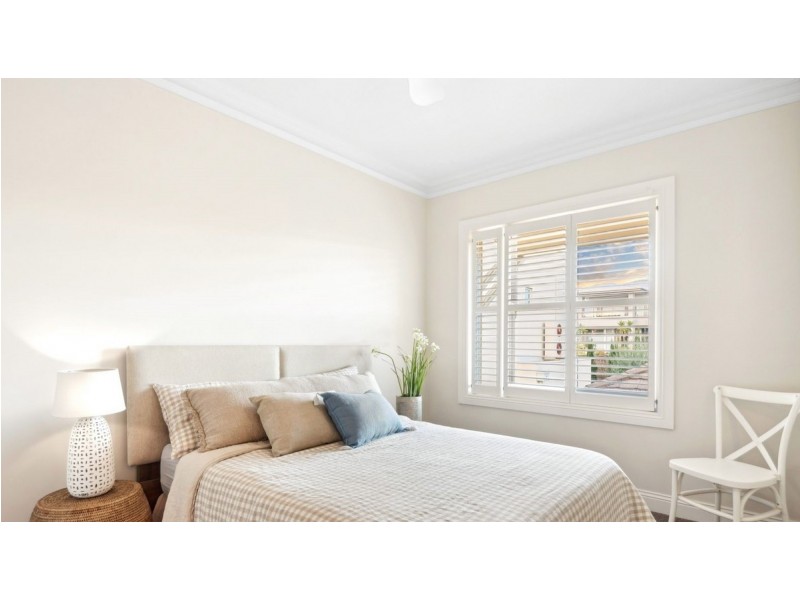 95 Seaview Road, Tennyson SA 5022