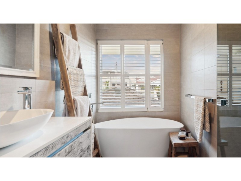 95 Seaview Road, Tennyson SA 5022