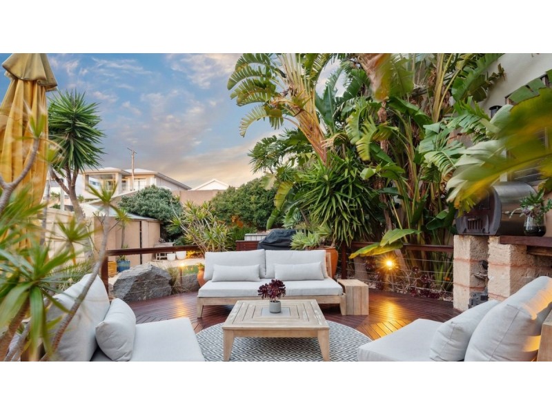 95 Seaview Road, Tennyson SA 5022