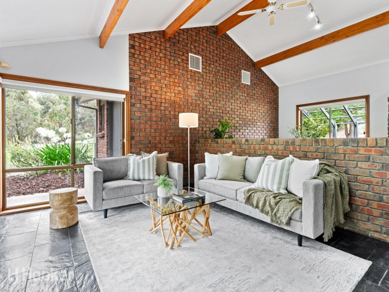 13 Fayden Drive, Paradise SA 5075