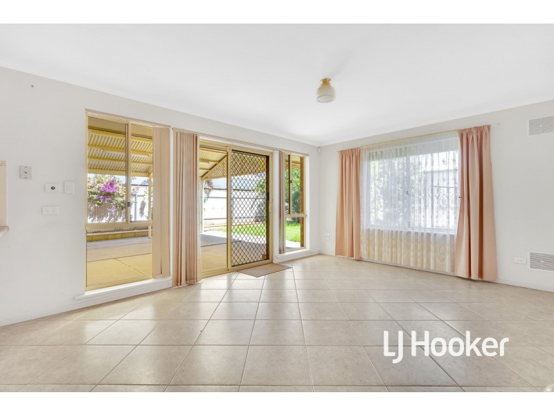 2 Medlow Road, Blakeview SA 5114