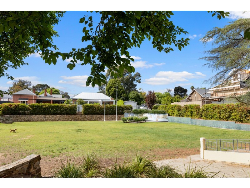 3 First Avenue, St Peters SA 5069