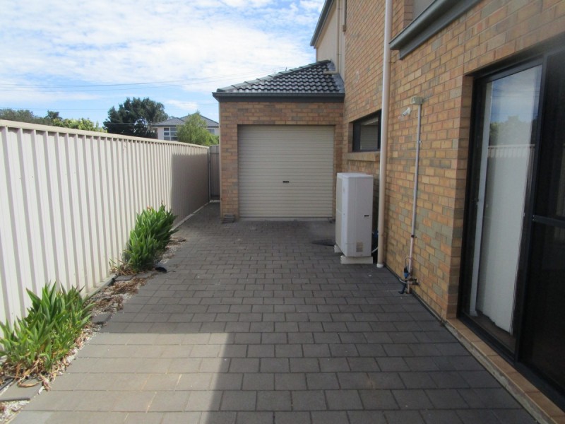 25 Redward Avenue, Greenacres SA 5086