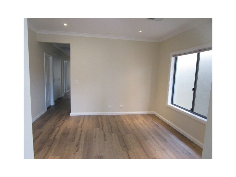 8A Zircon Crescent, Highbury SA 5089