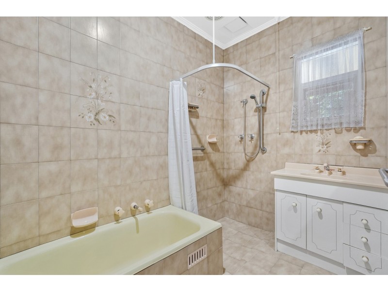 17 Karina Crescent, Holden Hill SA 5088