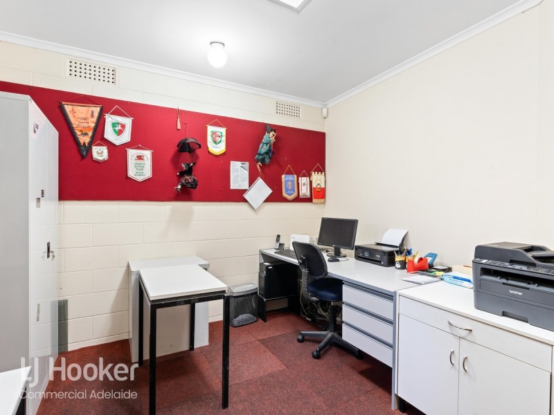 8 Centre Parade, Enfield SA 5085