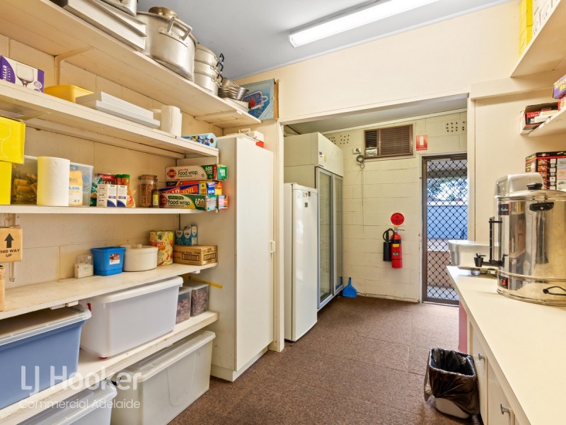 8 Centre Parade, Enfield SA 5085