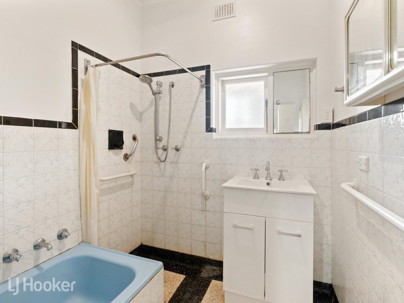 7 Teak Street, Campbelltown SA 5074