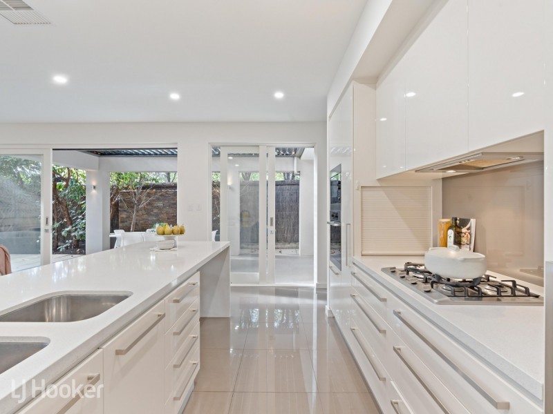 20 Peroomba Avenue, Kensington Gardens SA 5068