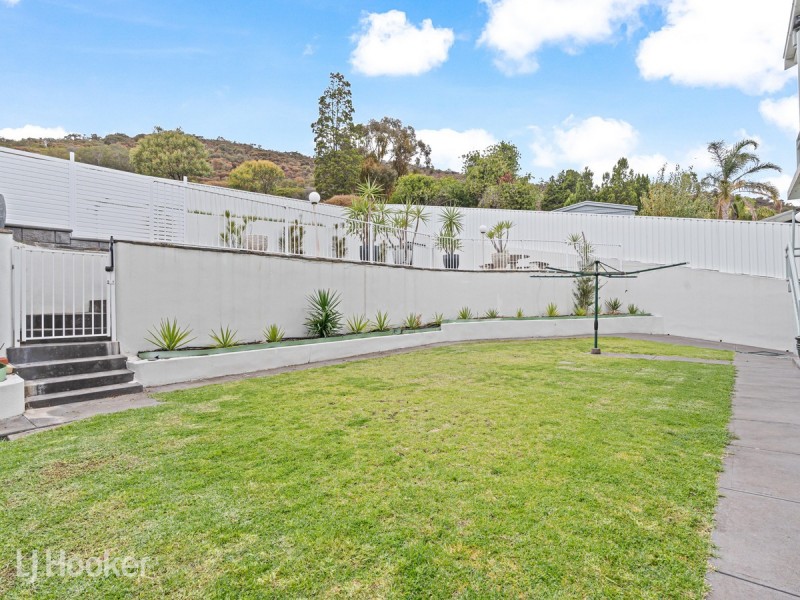 15 Grevillea Avenue, Athelstone SA 5076