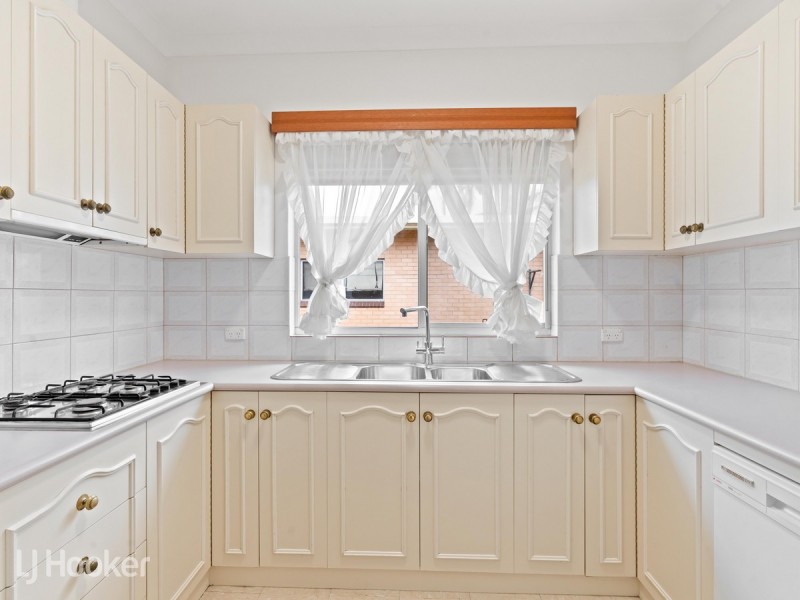 6 Trewren Avenue, Rostrevor SA 5073
