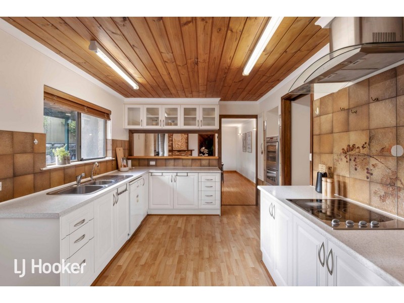 7 Mansfield Road, Mount Barker SA 5251