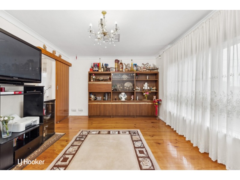 61 Far View Crescent, Ridgehaven SA 5097