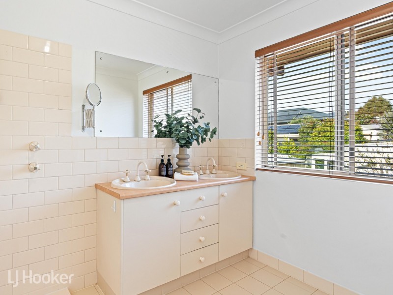 16 Redden Avenue, Felixstow SA 5070