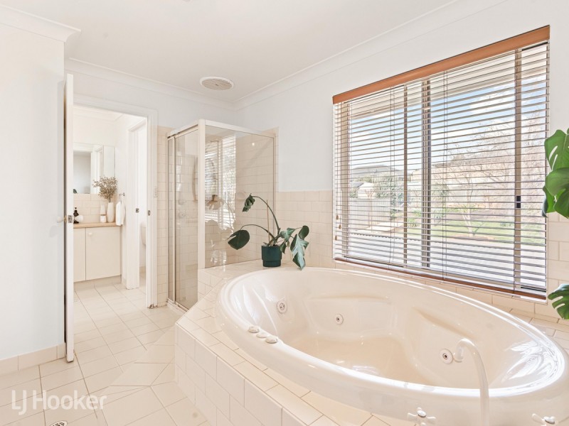 16 Redden Avenue, Felixstow SA 5070