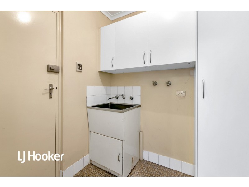 2/1 Peter Place, Campbelltown SA 5074