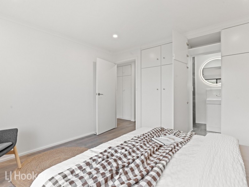 10 Snowy Drive, Valley View SA 5093