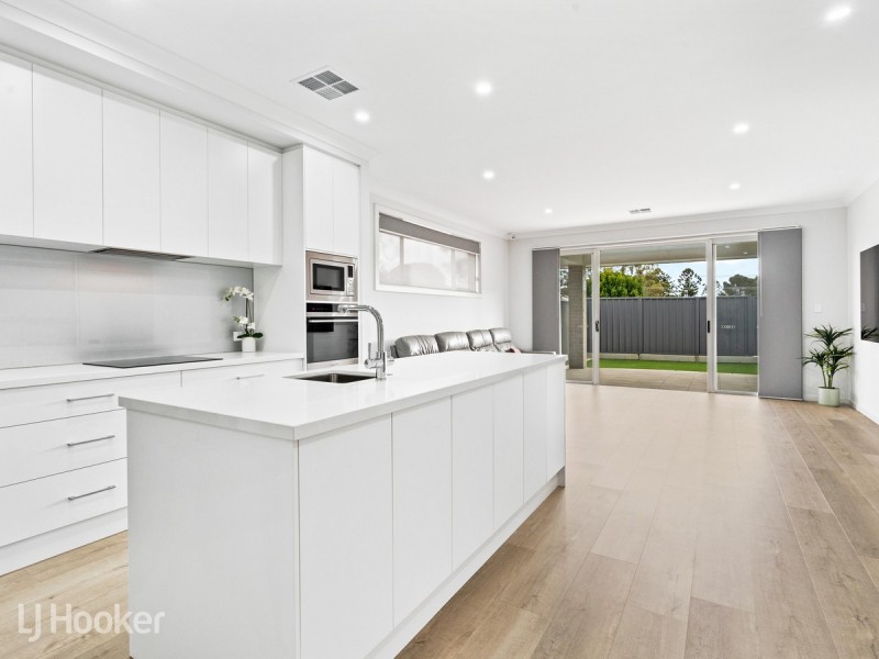 2A Silverlake Crescent, Highbury SA 5089