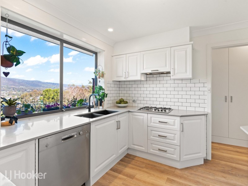 43 Valley View Drive, Highbury SA 5089