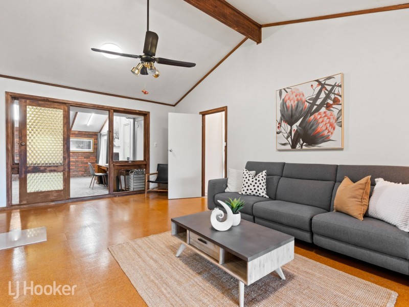 43 Valley View Drive, Highbury SA 5089