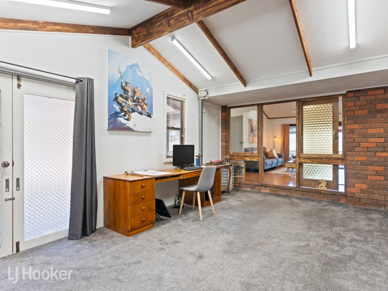 43 Valley View Drive, Highbury SA 5089