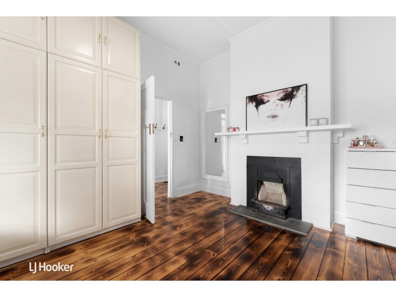 2 Dinwoodie Avenue, Clarence Gardens SA 5039