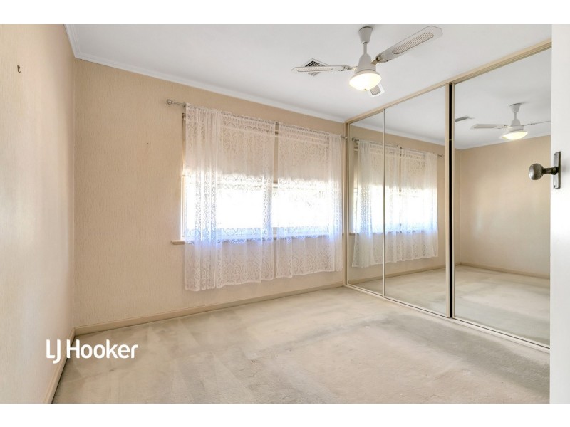 6 Coleridge Crescent, Clearview SA 5085