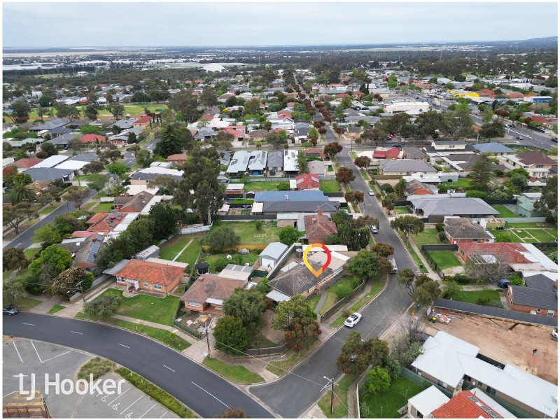 6 Coleridge Crescent, Clearview SA 5085