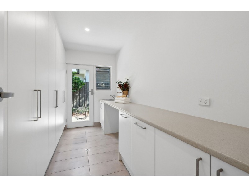 61 Canterbury Avenue, Trinity Gardens SA 5068