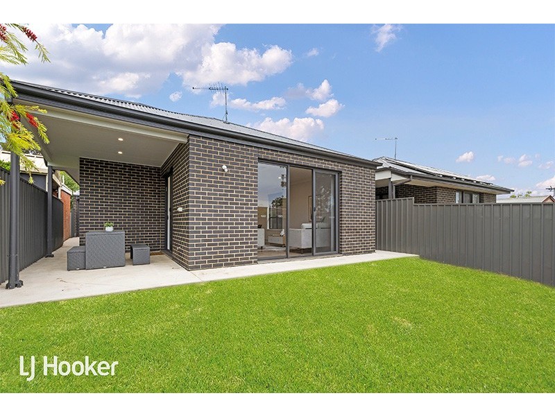 31 & 31A Christopher Road, Christie Downs SA 5164