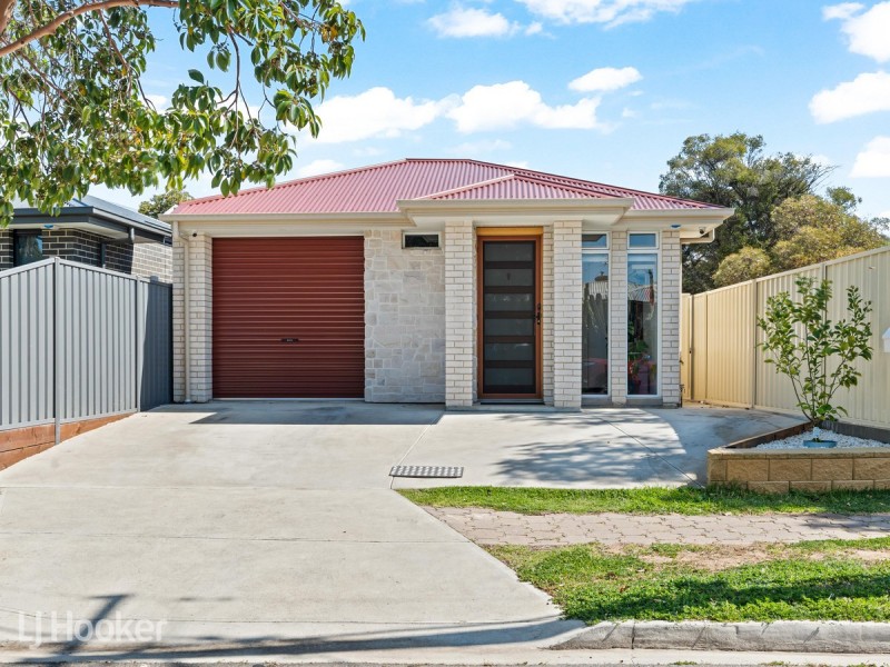 7 Leander Crescent, Greenacres SA 5086