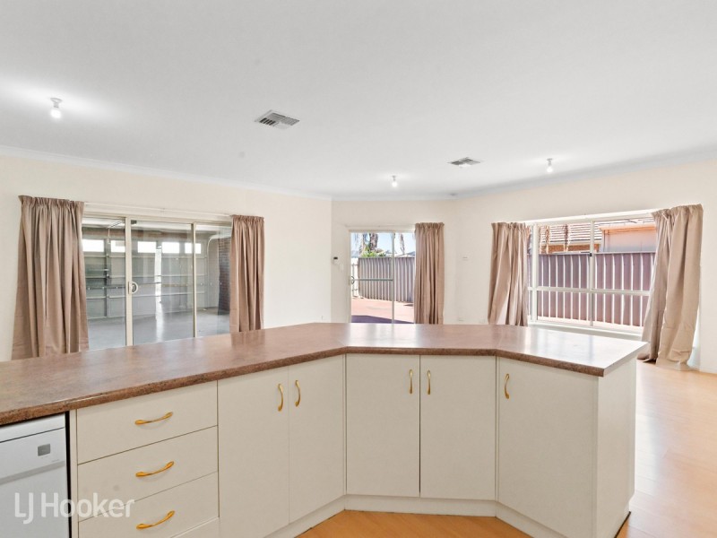 7 Foremost Court, North Haven SA 5018