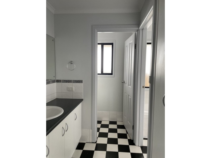 25A Barns Avenue, Highbury SA 5089