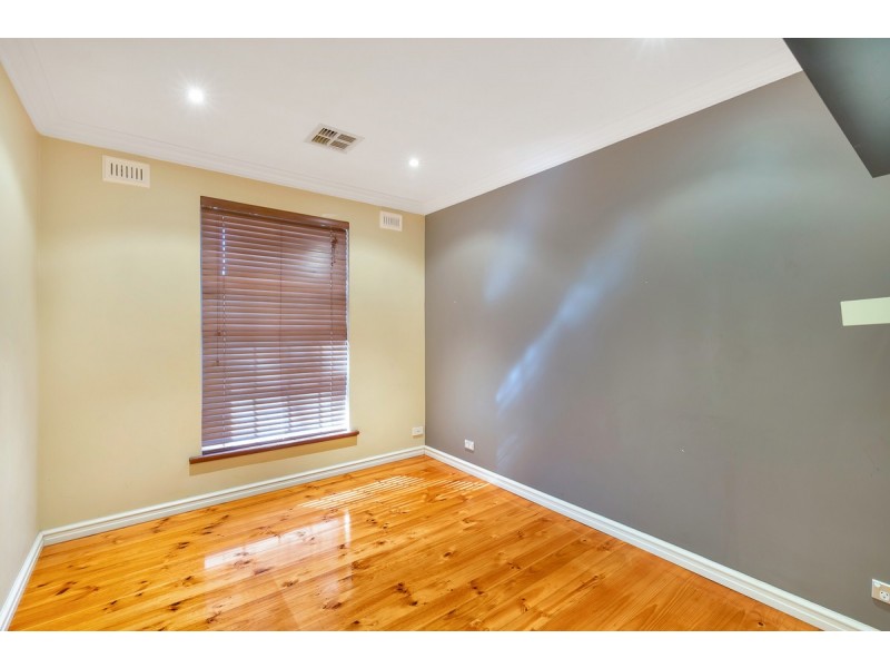 17 Haddington Court, Valley View SA 5093