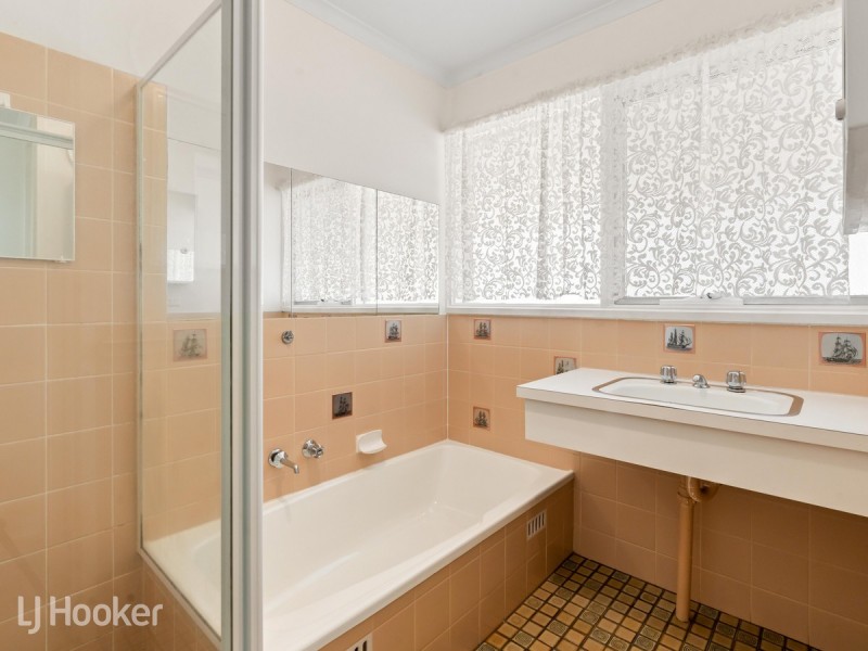 8 Hammond Avenue, Brahma Lodge SA 5109