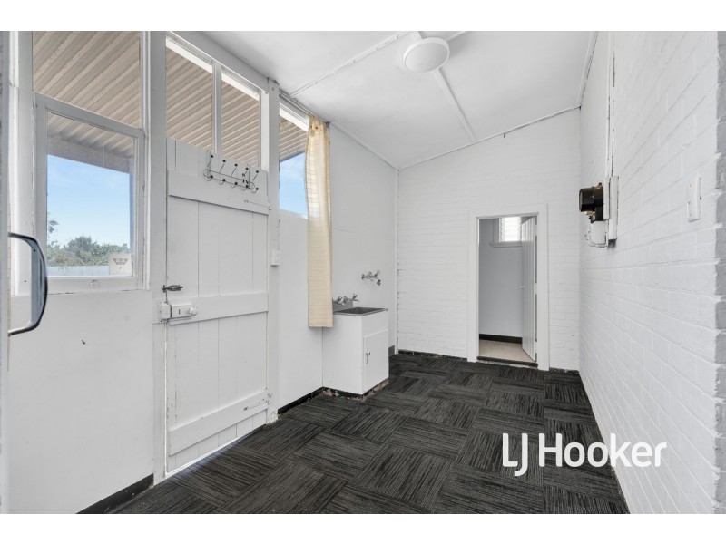 8 Victoria Street, Glandore SA 5037