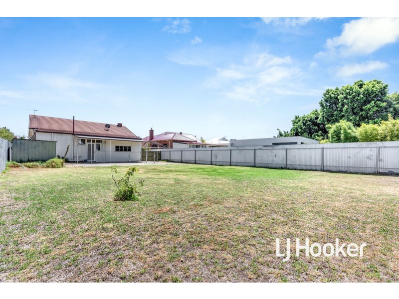 8 Victoria Street, Glandore SA 5037