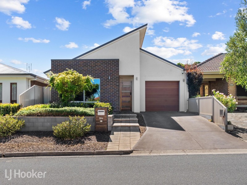 19A Sandra Avenue, Rostrevor SA 5073