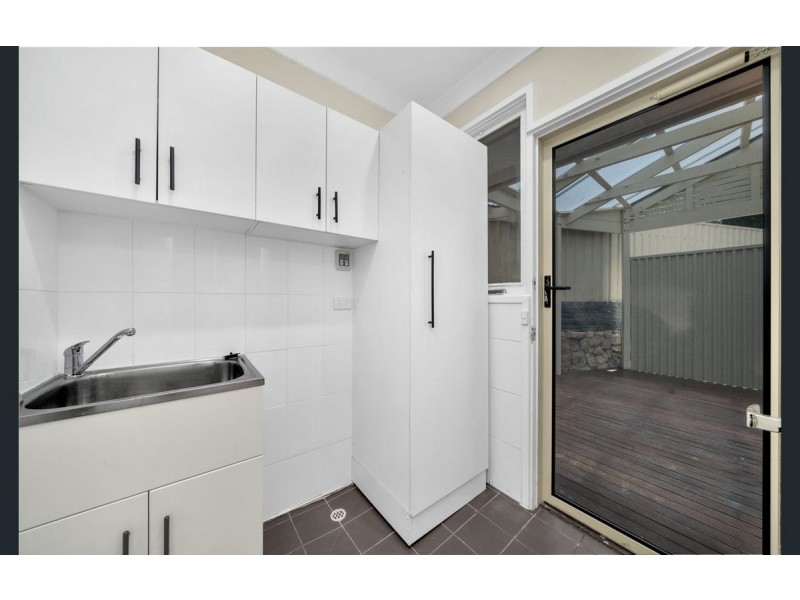 1 Catherine Drive, Redwood Park SA 5097