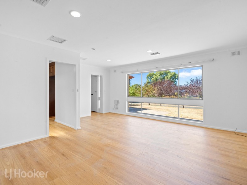 30 Robert Arnold Avenue, Valley View SA 5093