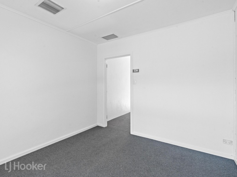 30 Robert Arnold Avenue, Valley View SA 5093