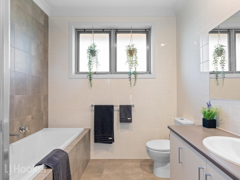 8A Avoca Street, Dernancourt SA 5075