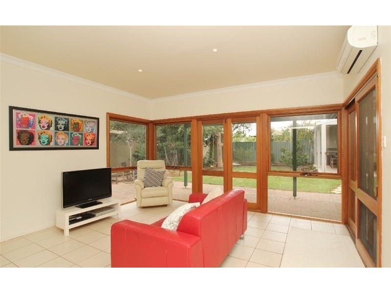 27 Waratah Street, Seacliff SA 5049