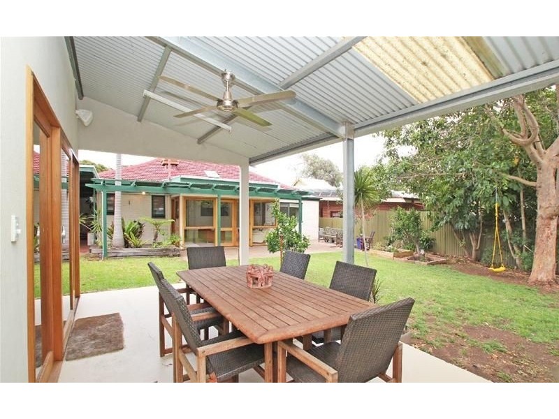 27 Waratah Street, Seacliff SA 5049