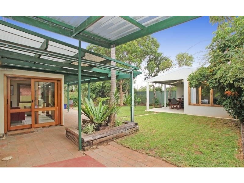 27 Waratah Street, Seacliff SA 5049