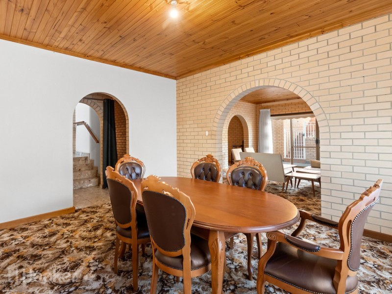 25a Flinders Drive, Valley View SA 5093