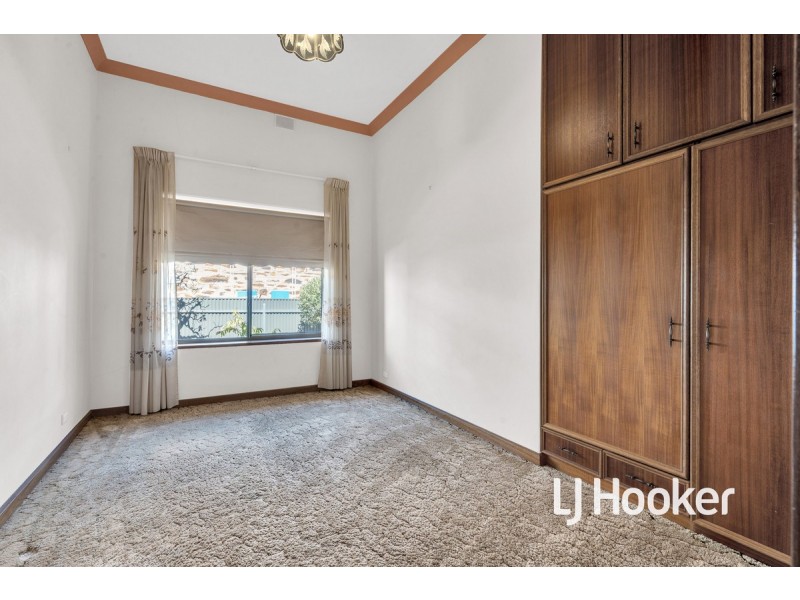 9 Third Avenue, St Peters SA 5069